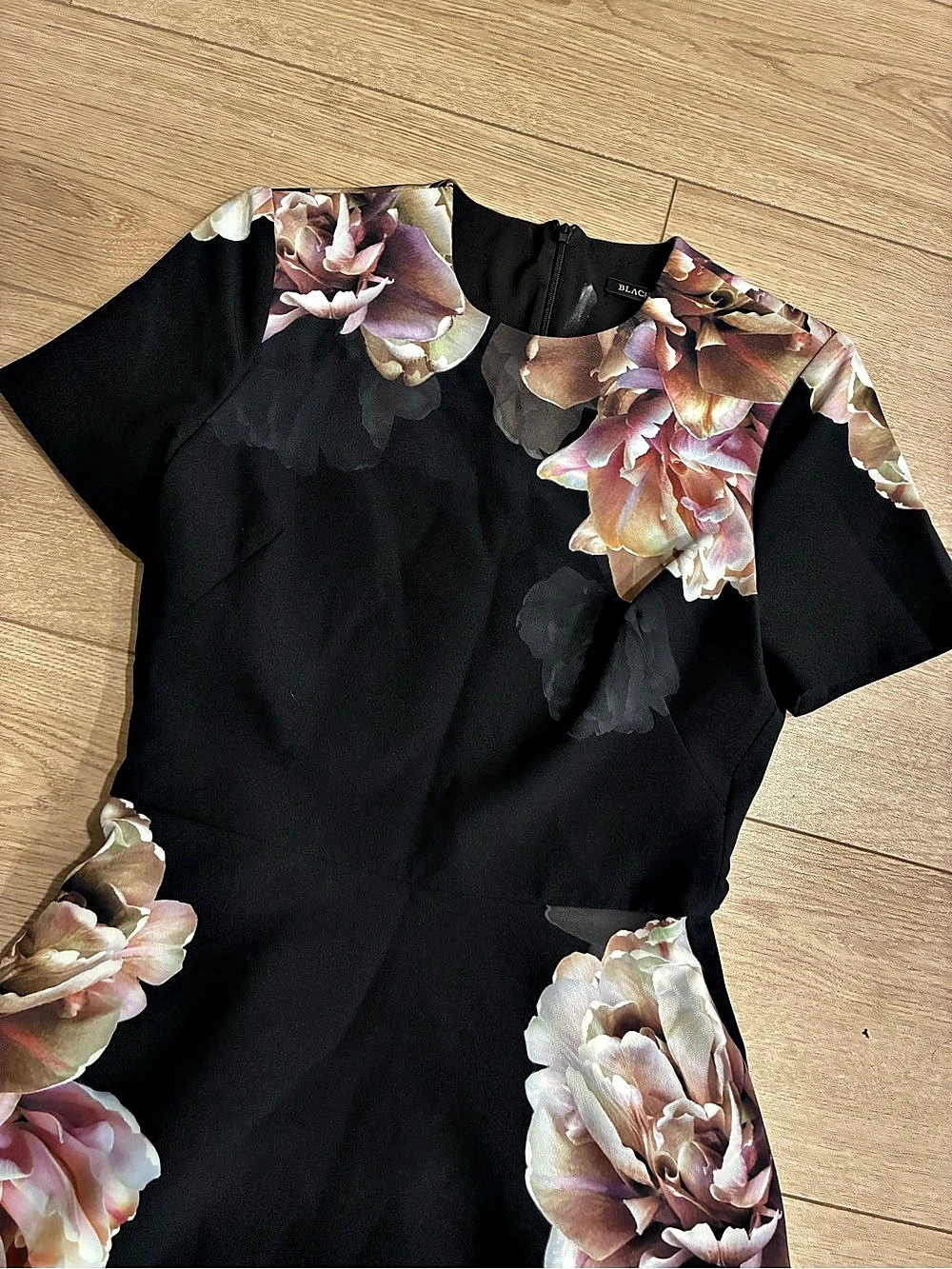 Black Halo Women’s Kaitlyn Black Floral A-Line Dress Black Size 4